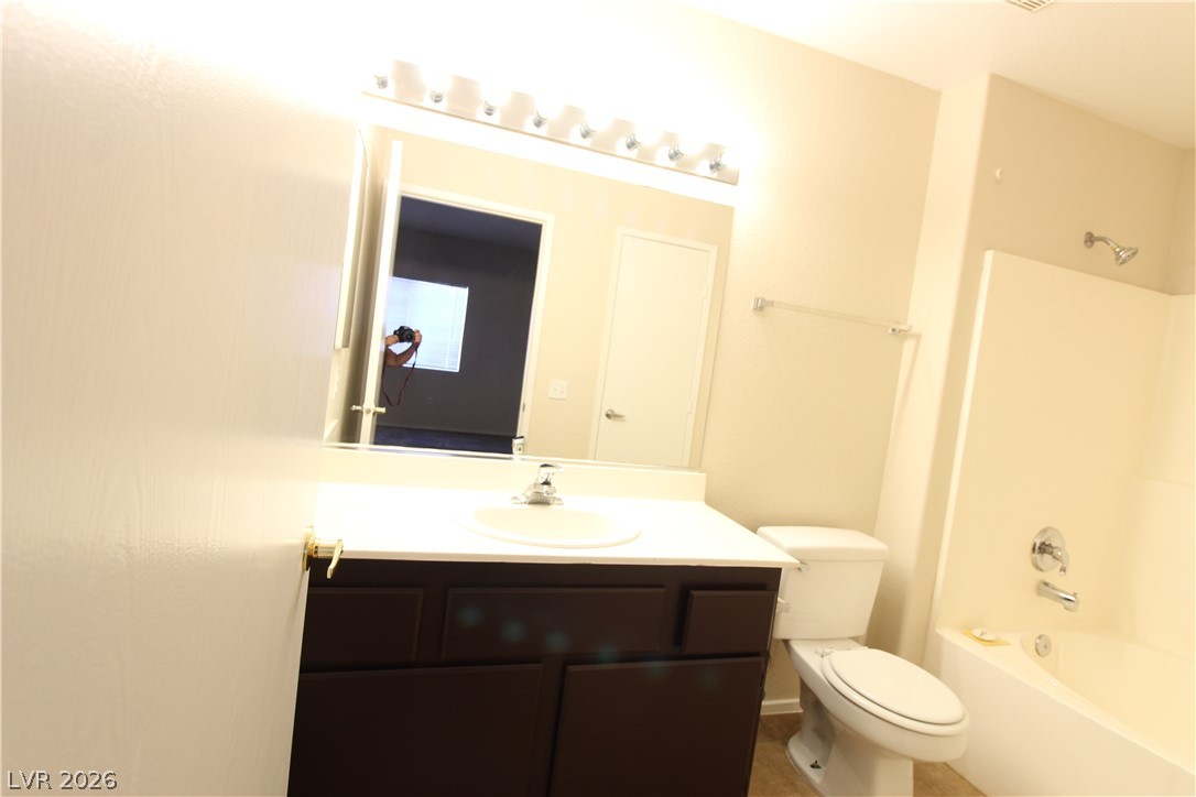 1881 West Alexander Road, Unit 2041 North Las Vegas, NV 89032 - Photo 11 of 20 PRIMARY BATHROOM