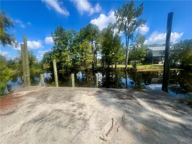 $119,000 | 28452 Lake Drive North, Lacombe, LA 70445