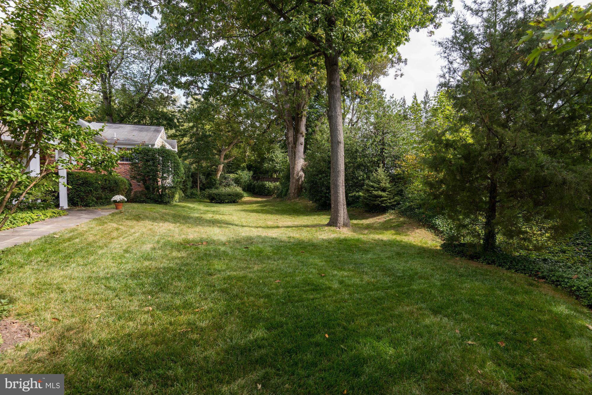 4701 Overbrook Road Bethesda, MD 20816 - Photo 2 of 30 Exterior (General)
