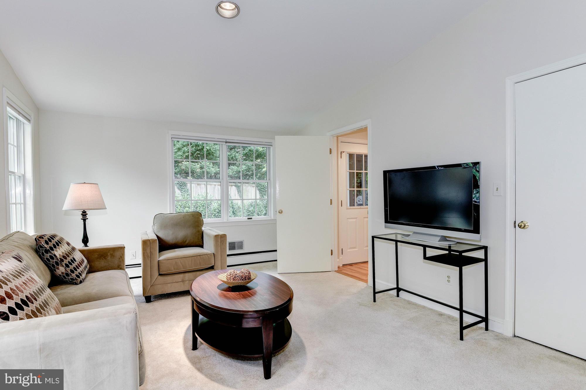 4701 Overbrook Road Bethesda, MD 20816 - Photo 17 of 30 Family Room