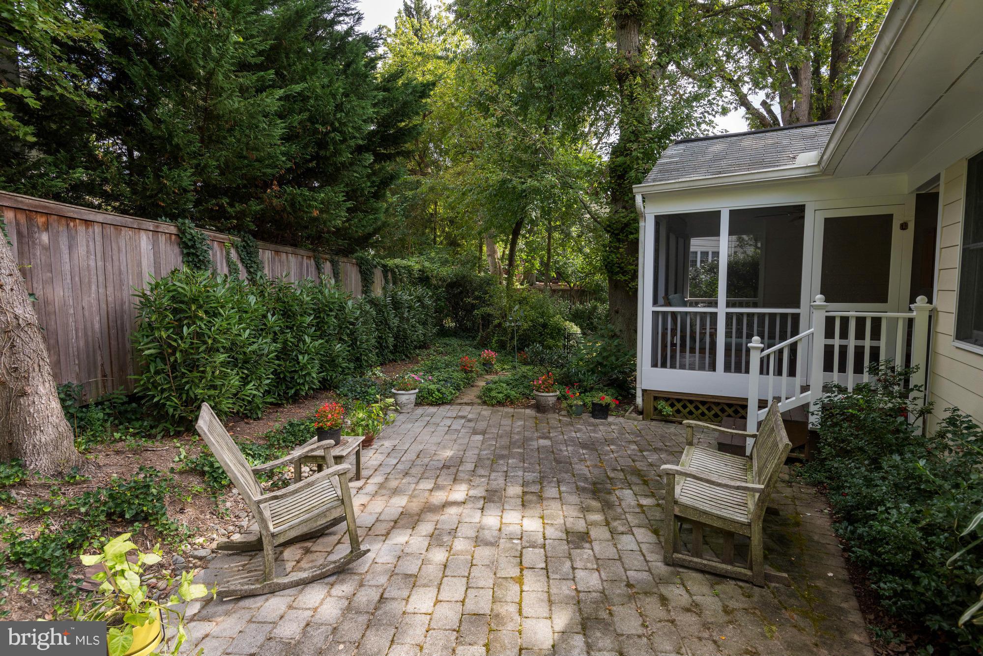 4701 Overbrook Road Bethesda, MD 20816 - Photo 19 of 30 Exterior (Rear)