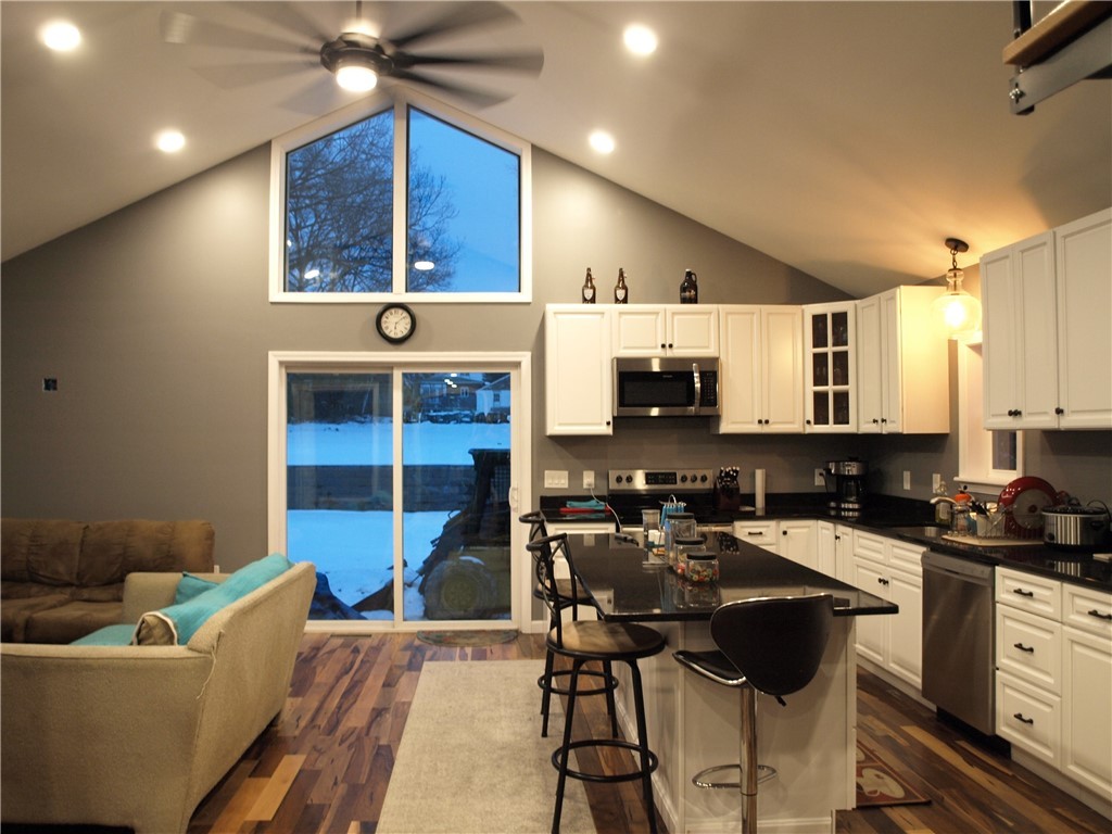 139 Raphael Avenue Providence, RI 02904 - Photo 6 of 38 Gallery Image 6