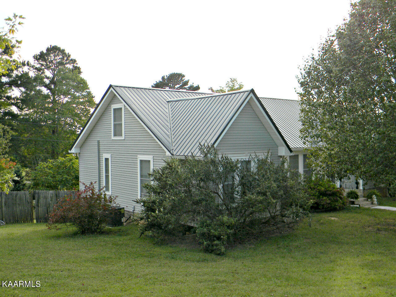 230 Elkins Ridge Road Bean Station, TN 37708 - Photo 6 of 48 DSCN4392