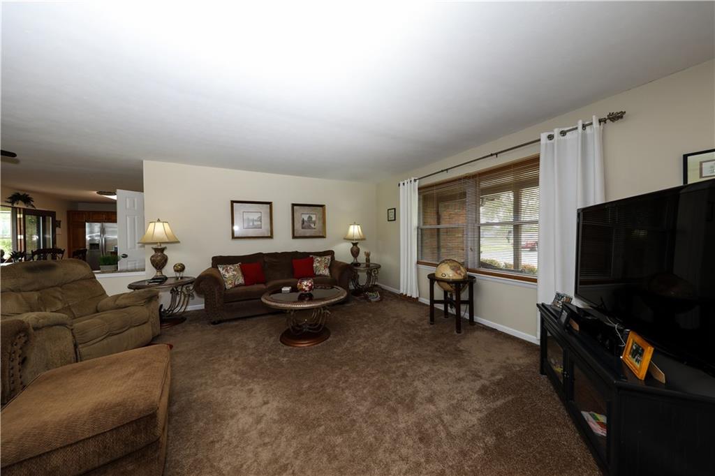 5405 Hickory Road Indianapolis, IN 46239 - Photo 4 of 24 Gallery Image 4