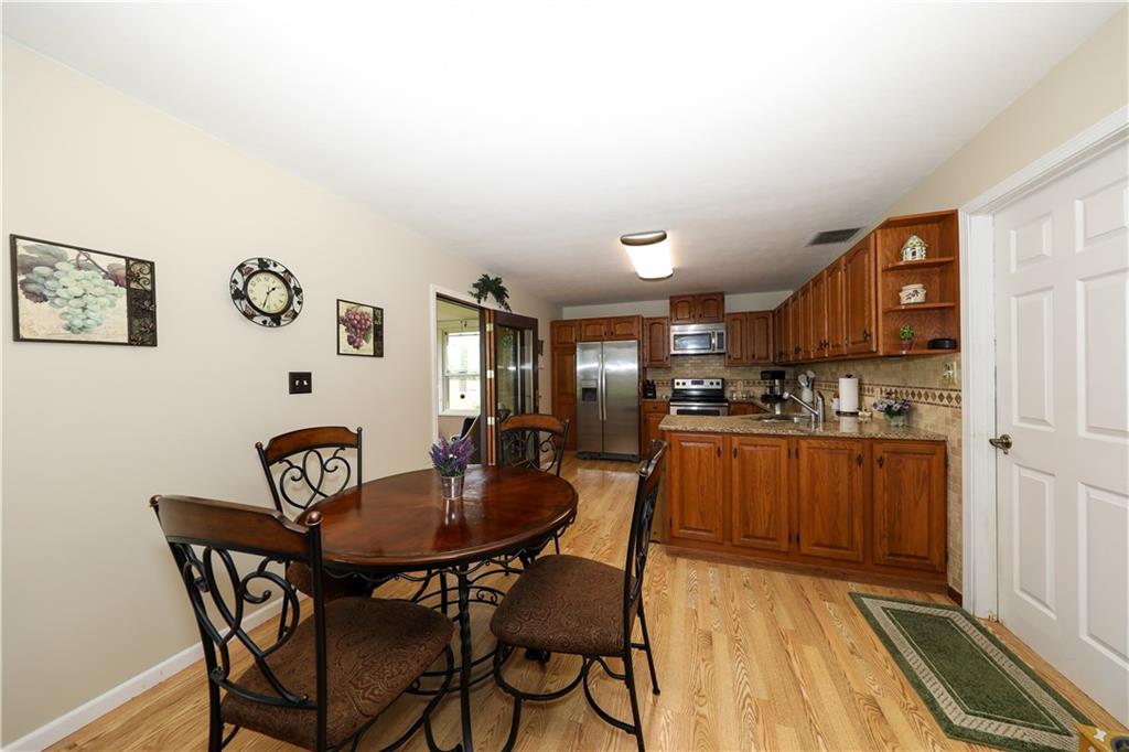 5405 Hickory Road Indianapolis, IN 46239 - Photo 9 of 24 Gallery Image 9