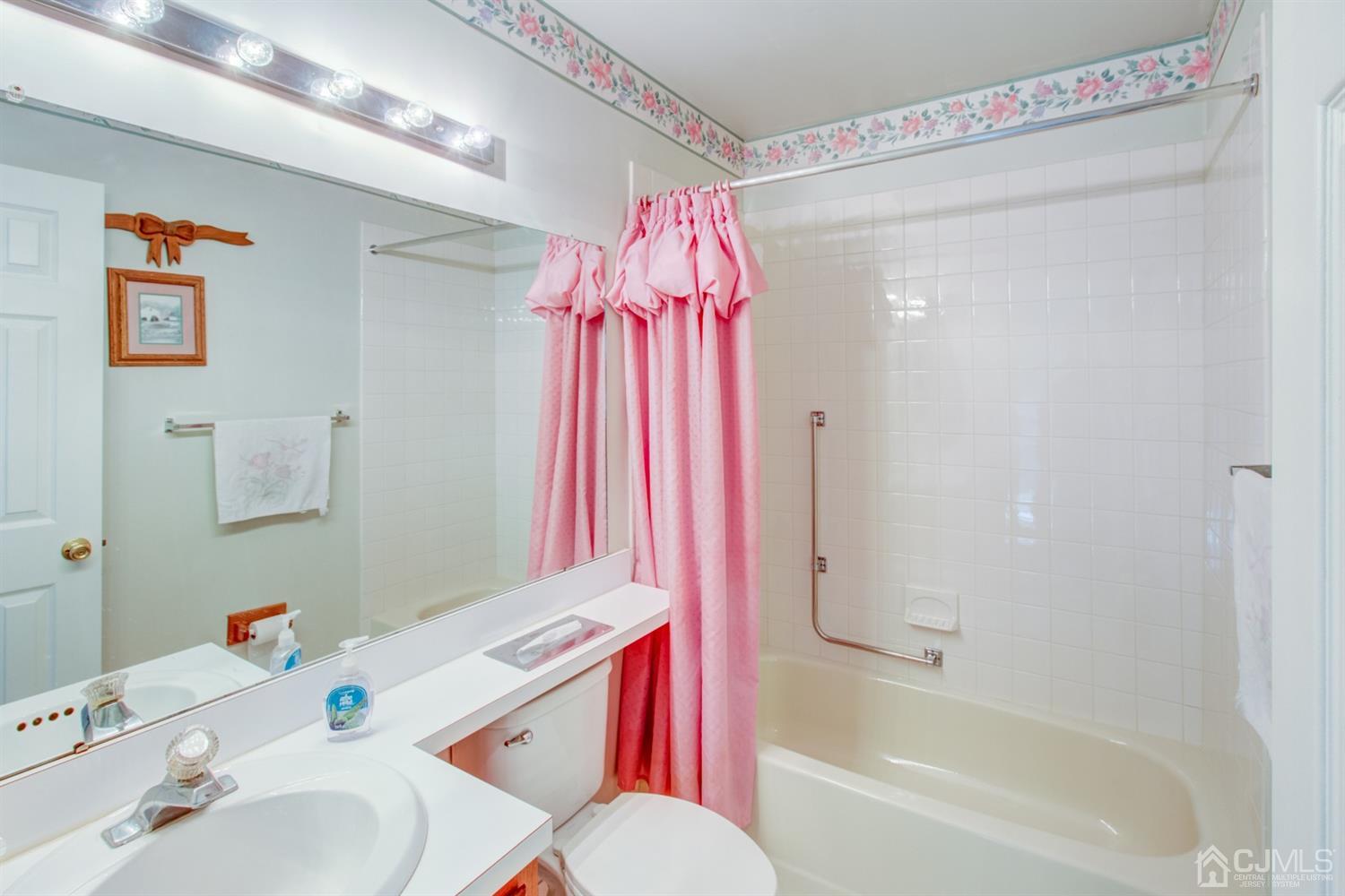 45 Winthrop Road, Unit 45D Monroe Township, NJ 08831 - Photo 14 of 20 Gallery Image 14