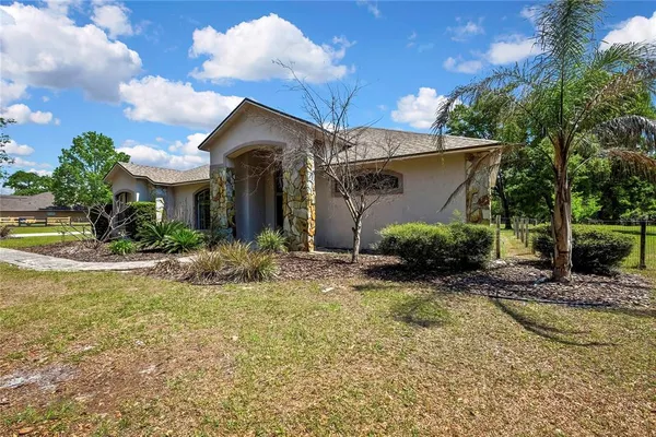 $4,100 | 18401 30th Street, Lutz, FL 33559