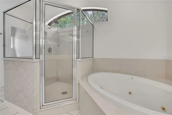$4,100 | 18401 30th Street, Lutz, FL 33559