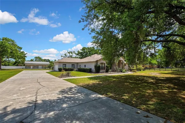 $4,100 | 18401 30th Street, Lutz, FL 33559