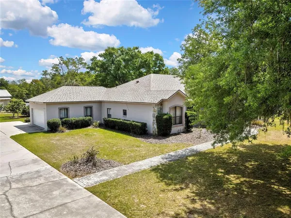 $4,100 | 18401 30th Street, Lutz, FL 33559