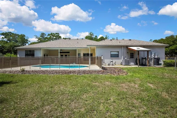 $4,100 | 18401 30th Street, Lutz, FL 33559