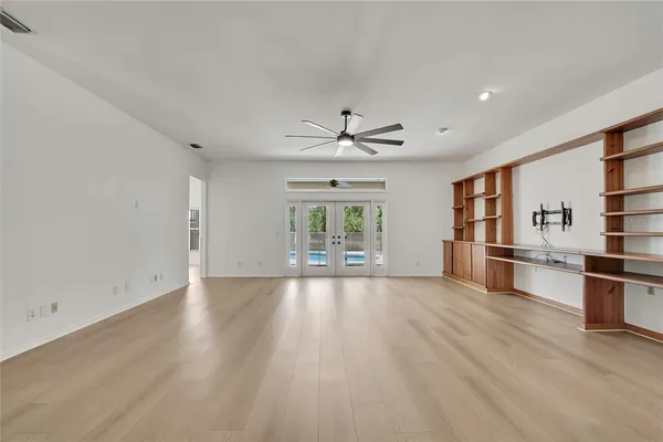 $4,100 | 18401 30th Street, Lutz, FL 33559