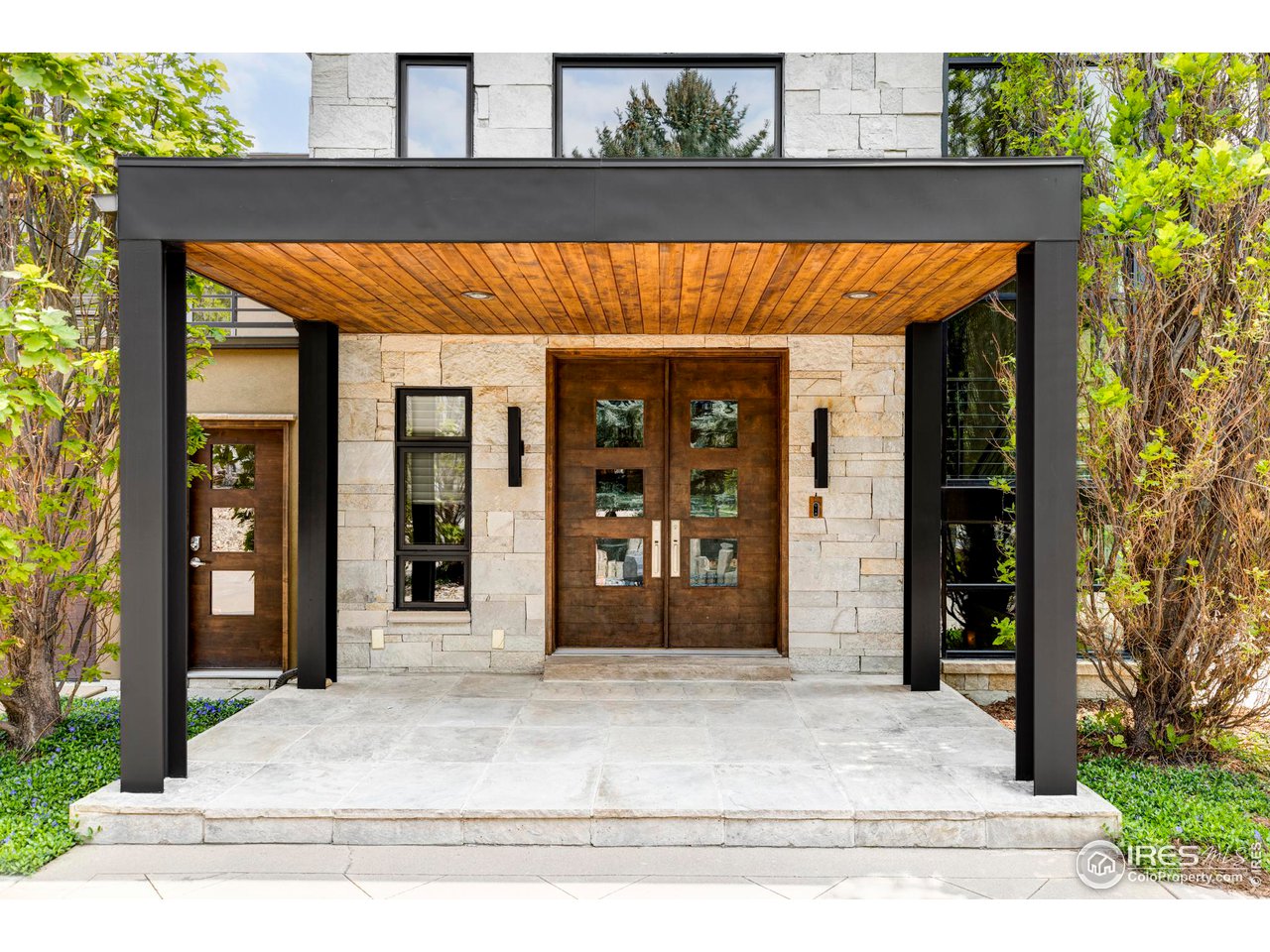 3750 Spring Valley Road Boulder, CO 80304 - Photo 2 of 39 a view of entrance front of the house