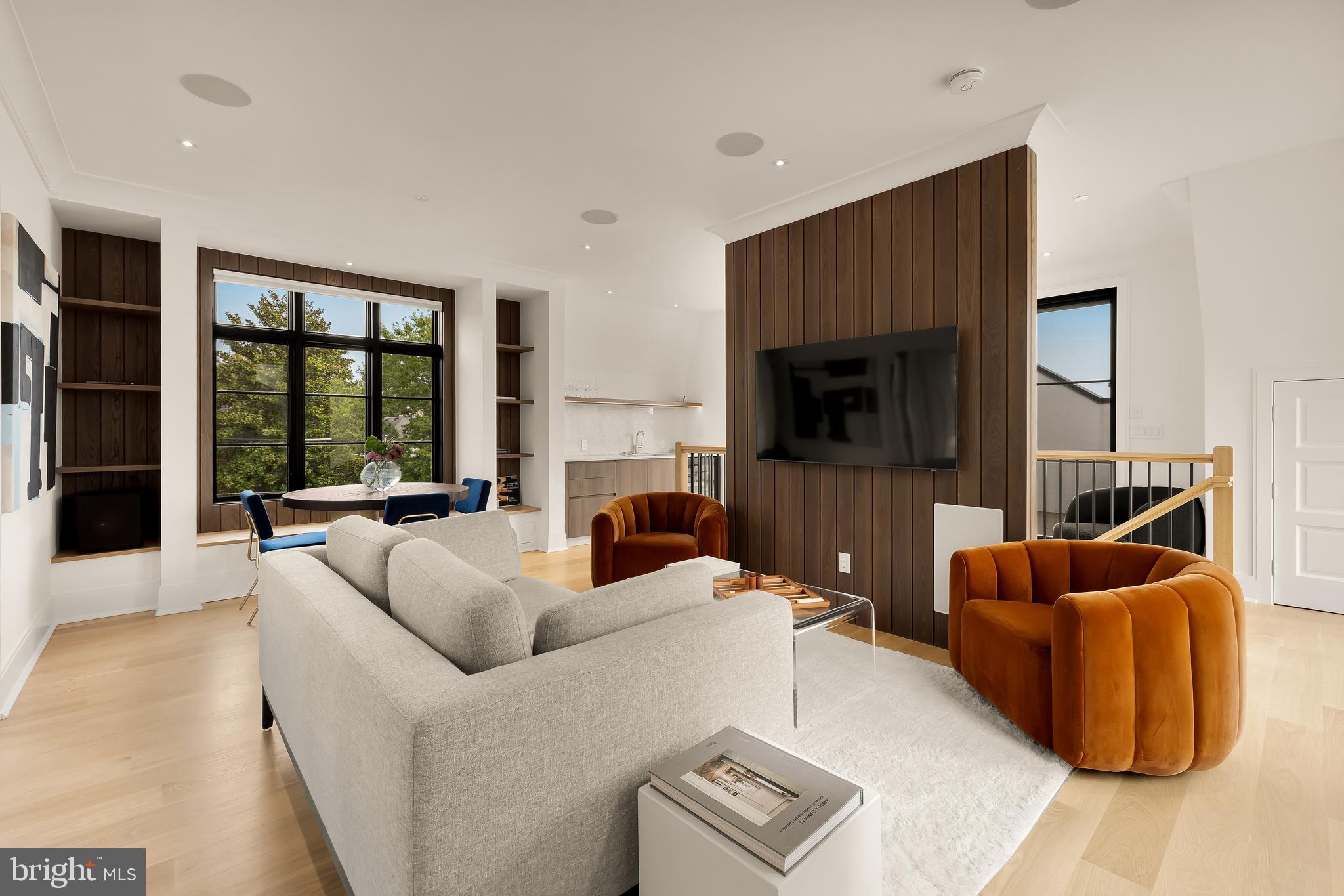 3302 Cleveland Avenue Northwest Washington, DC 20008 - Photo 29 of 54