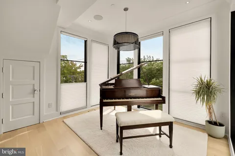 $4,250,000 | 3302 Cleveland Avenue Northwest, Washington, DC 20008