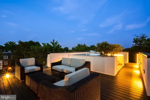 $4,250,000 | 3302 Cleveland Avenue Northwest, Washington, DC 20008