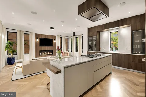 $4,250,000 | 3302 Cleveland Avenue Northwest, Washington, DC 20008