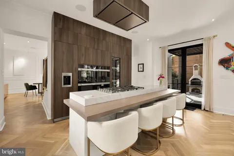 $4,250,000 | 3302 Cleveland Avenue Northwest, Washington, DC 20008