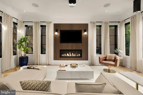 $4,250,000 | 3302 Cleveland Avenue Northwest, Washington, DC 20008