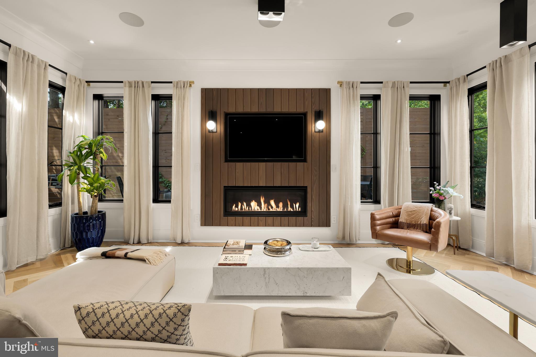 3302 Cleveland Avenue Northwest Washington, DC 20008 - Photo 9 of 54