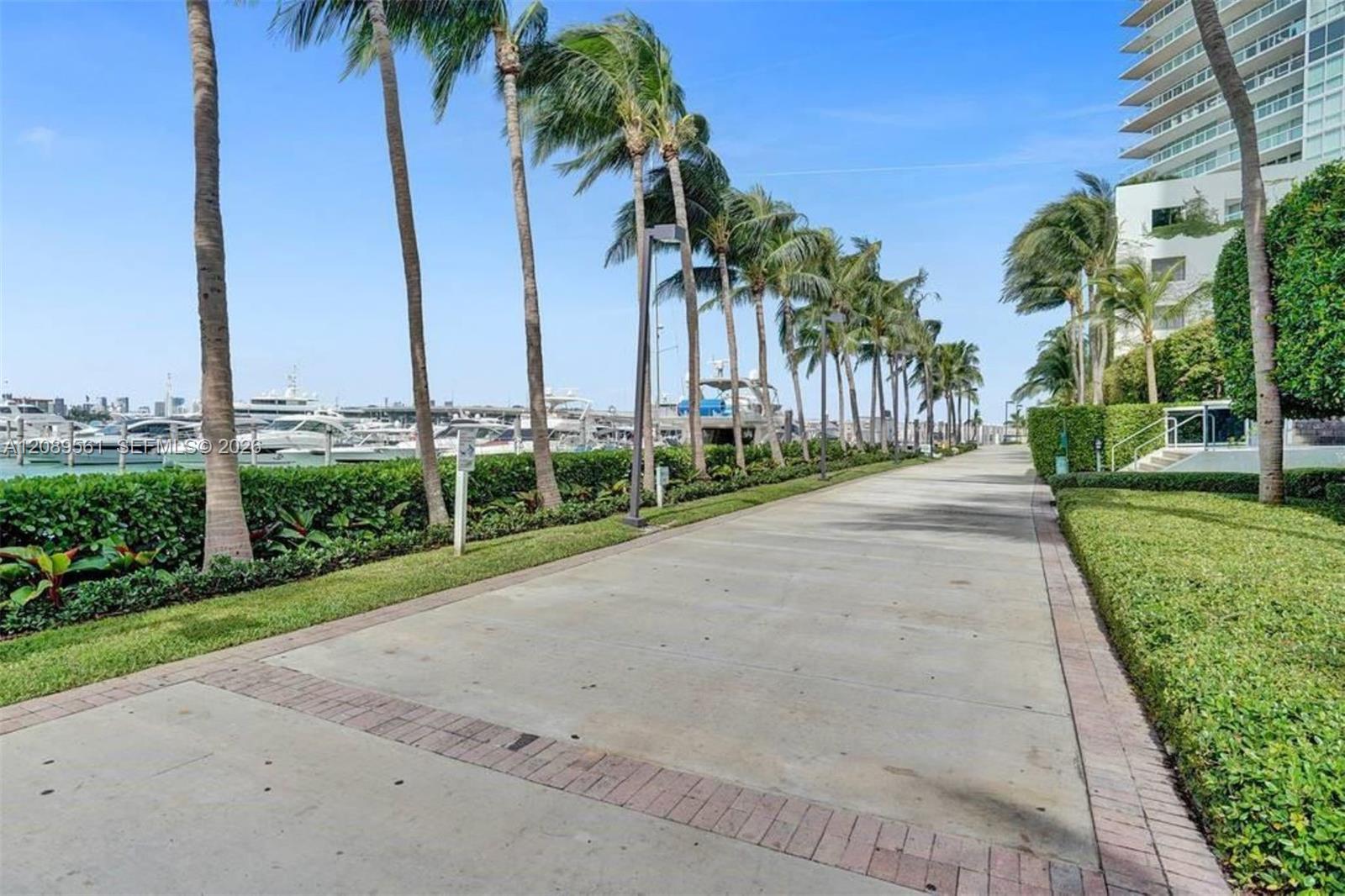 400 Alton Road, Unit 1505 Miami Beach, FL 33139 - Photo 22 of 25 Gallery Image 22