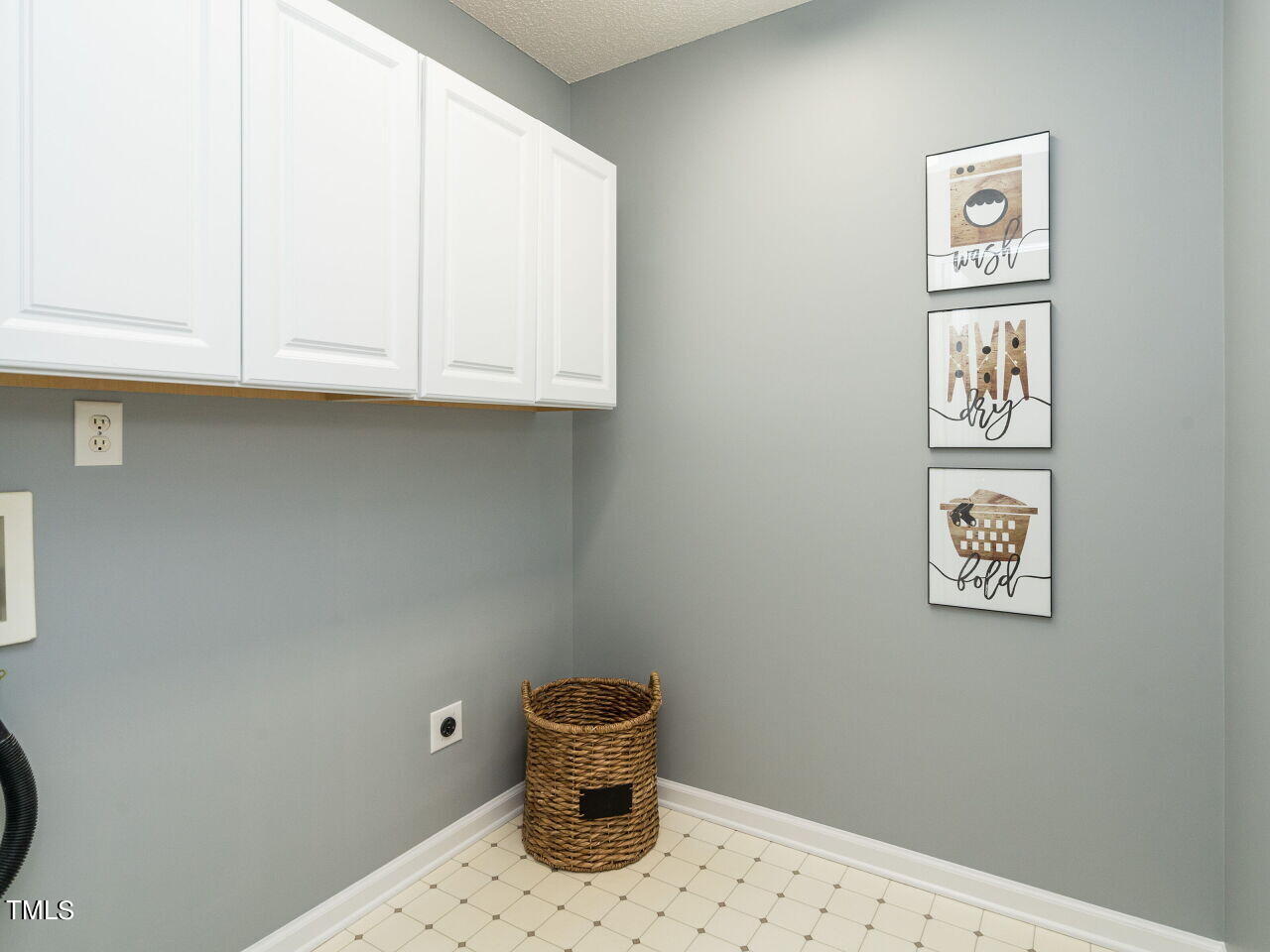 760 Hadrian Drive Garner, NC 27529 - Photo 30 of 38 a bathroom with a toilet
