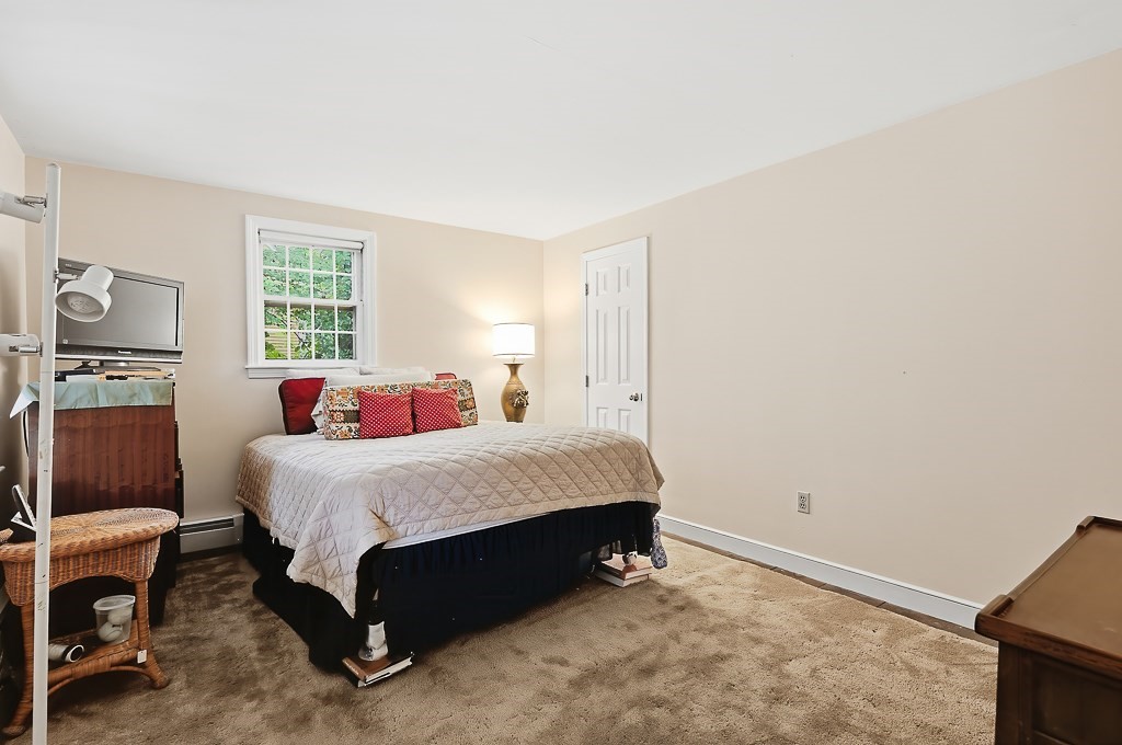 17 Olde Coach Road Westborough, MA 01581 - Photo 24 of 36