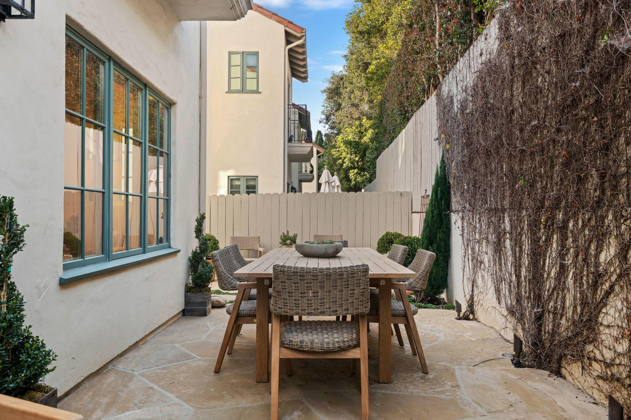 69 Olive Mill Road Montecito, CA 93108 - Photo 26 of 33 26-Back Patio