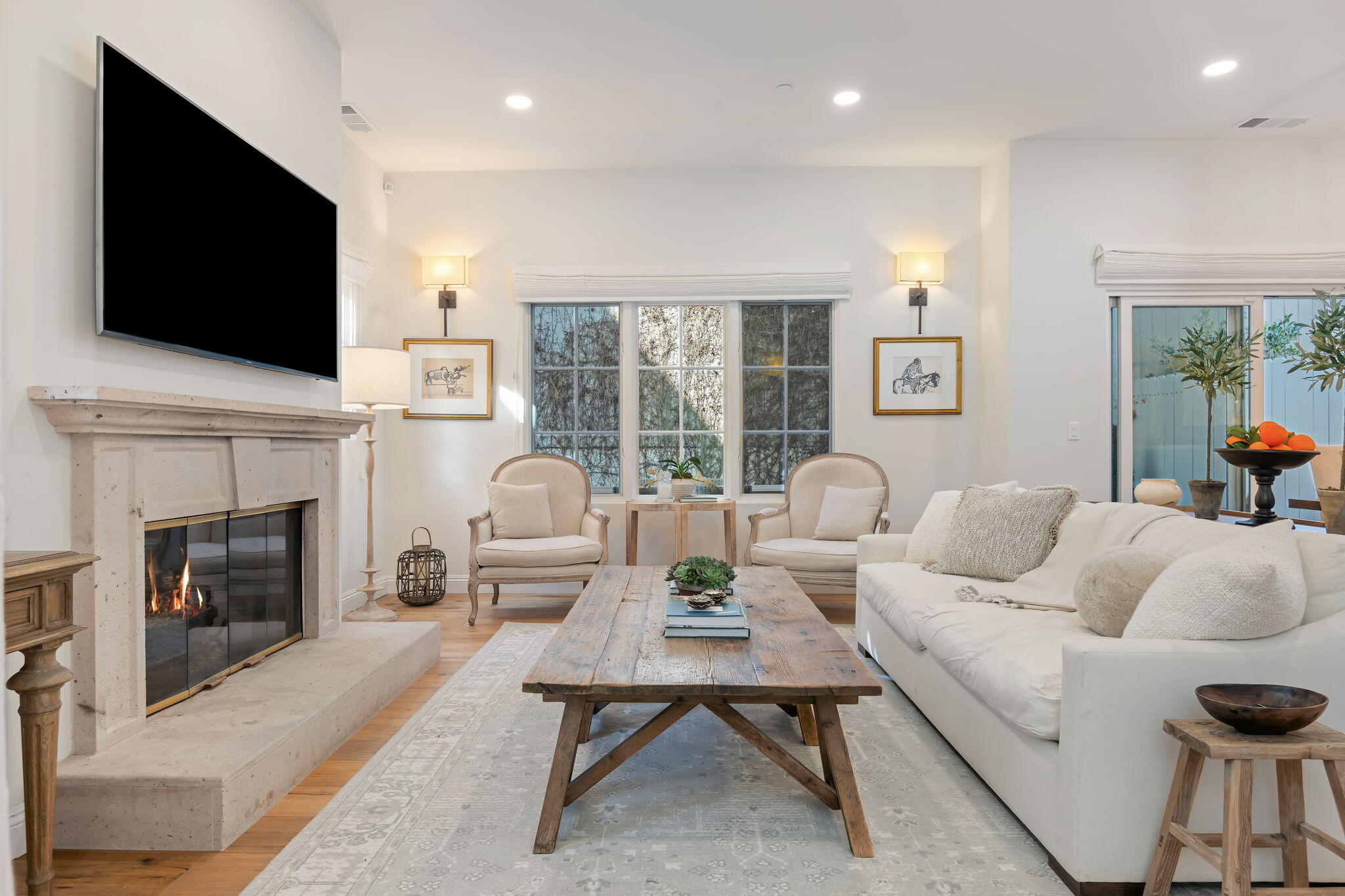 69 Olive Mill Road Montecito, CA 93108 - Photo 4 of 33 4-Living Room