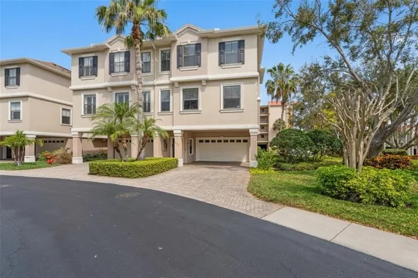 $699,000 | 606 Bella Loop, Unit 2, Dunedin, FL 34698