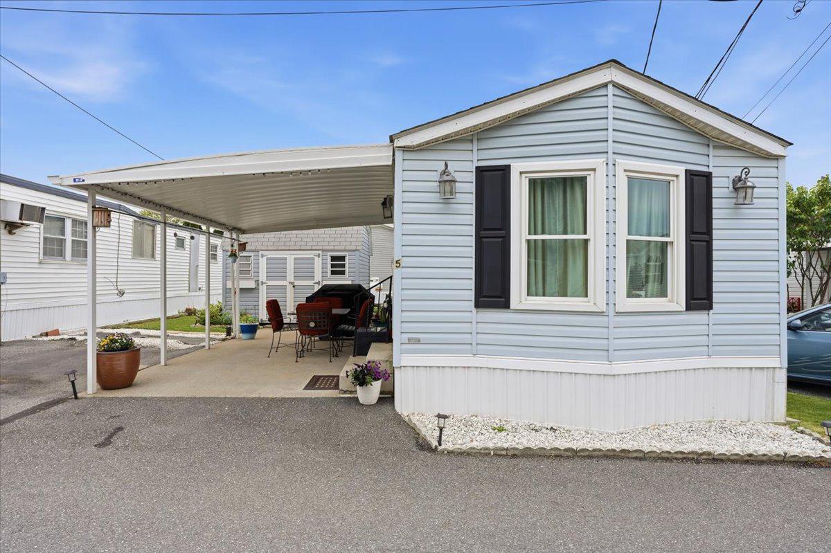 3350 Airport Road, Unit 5 Allentown, PA 18109 - Photo 33 of 53 Charming mobile home with carport.