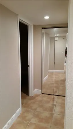 $2,300 | 430 Commodore Drive, Unit 210, Plantation, FL 33325