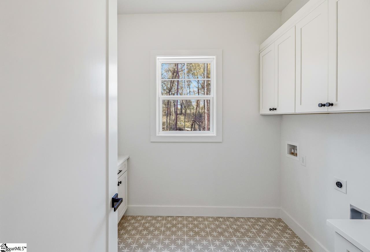 329 Thompson Road Taylors, SC 29687 - Photo 33 of 47 Gallery Image 33