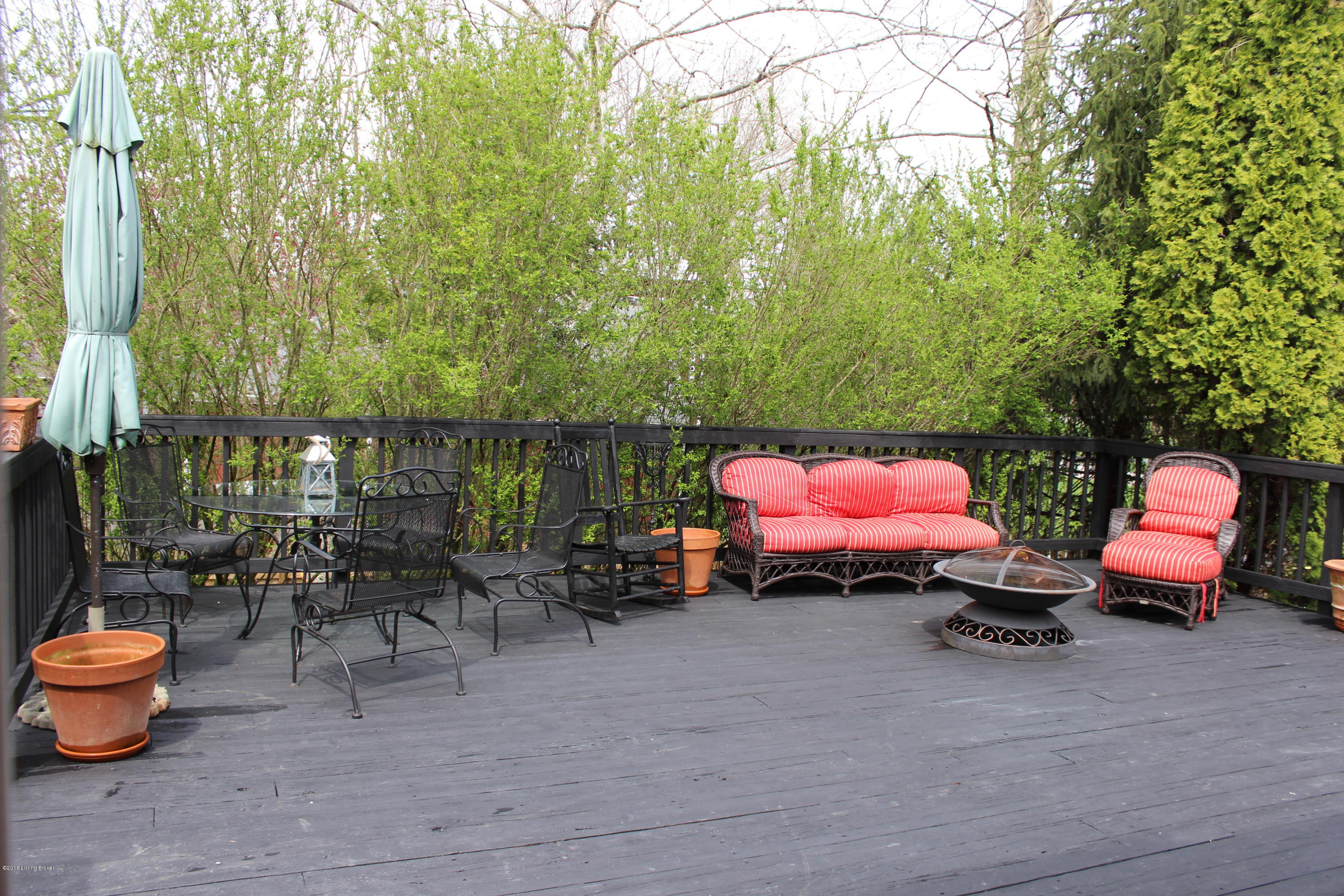 1910 Landing Road Prospect, KY 40059 - Photo 24 of 34 Large deck for lots of outside entertaining