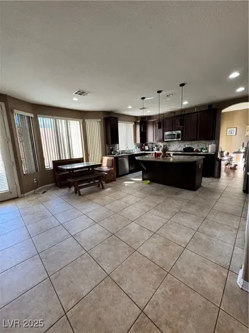 $800,000 | 813 White Falcon Street, Las Vegas, NV 89144