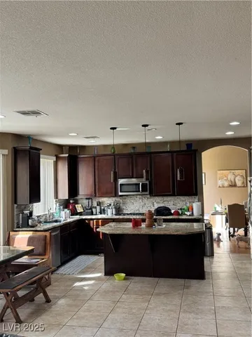 $800,000 | 813 White Falcon Street, Las Vegas, NV 89144