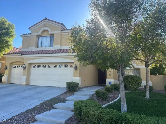 $800,000 | 813 White Falcon Street, Las Vegas, NV 89144