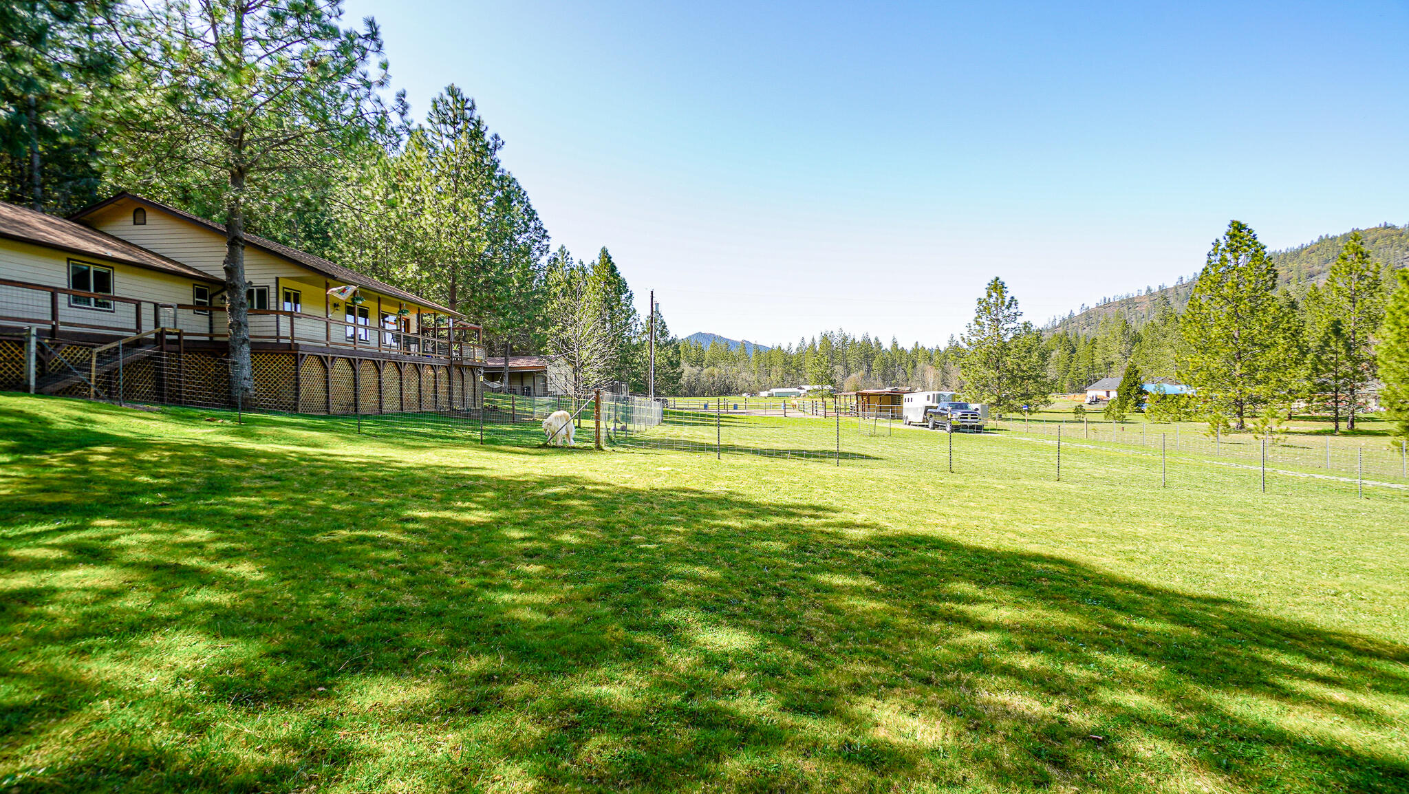 186 Felkner Road Grants Pass, OR 97527 - Photo 6 of 68 DSC09127