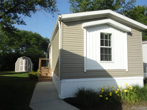 $62,000 | 21 St Andrews, Temperance, MI 48182