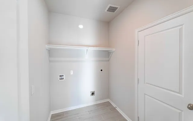 $426,690 | 648 Canadian Trail, Dayton, TX 77535