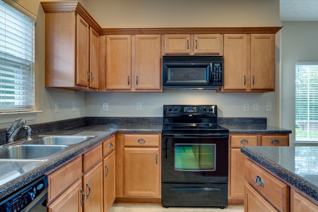 2002 Red Jacket Trace Spring Hill, TN 37174 - Photo 8 of 30 Gallery Image 8