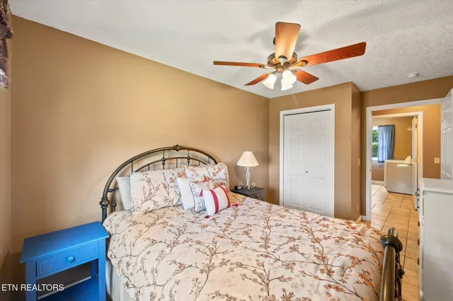 $379,000 | 7378 Lillydale Road, Byrdstown, TN 38549