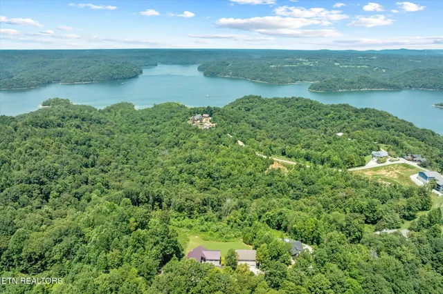 $379,000 | 7378 Lillydale Road, Byrdstown, TN 38549