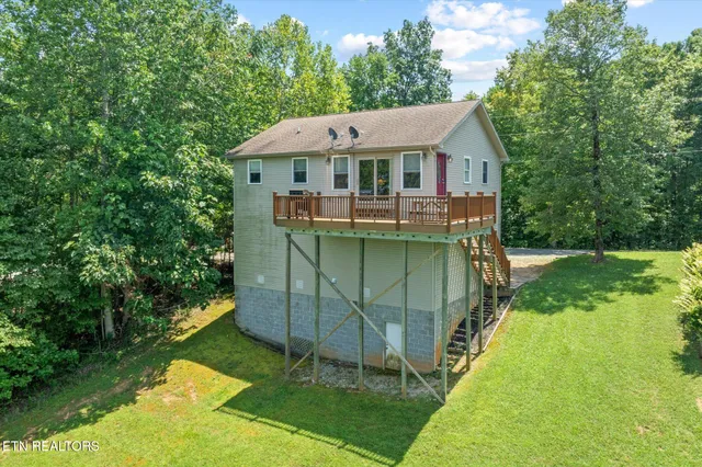 $379,000 | 7378 Lillydale Road, Byrdstown, TN 38549