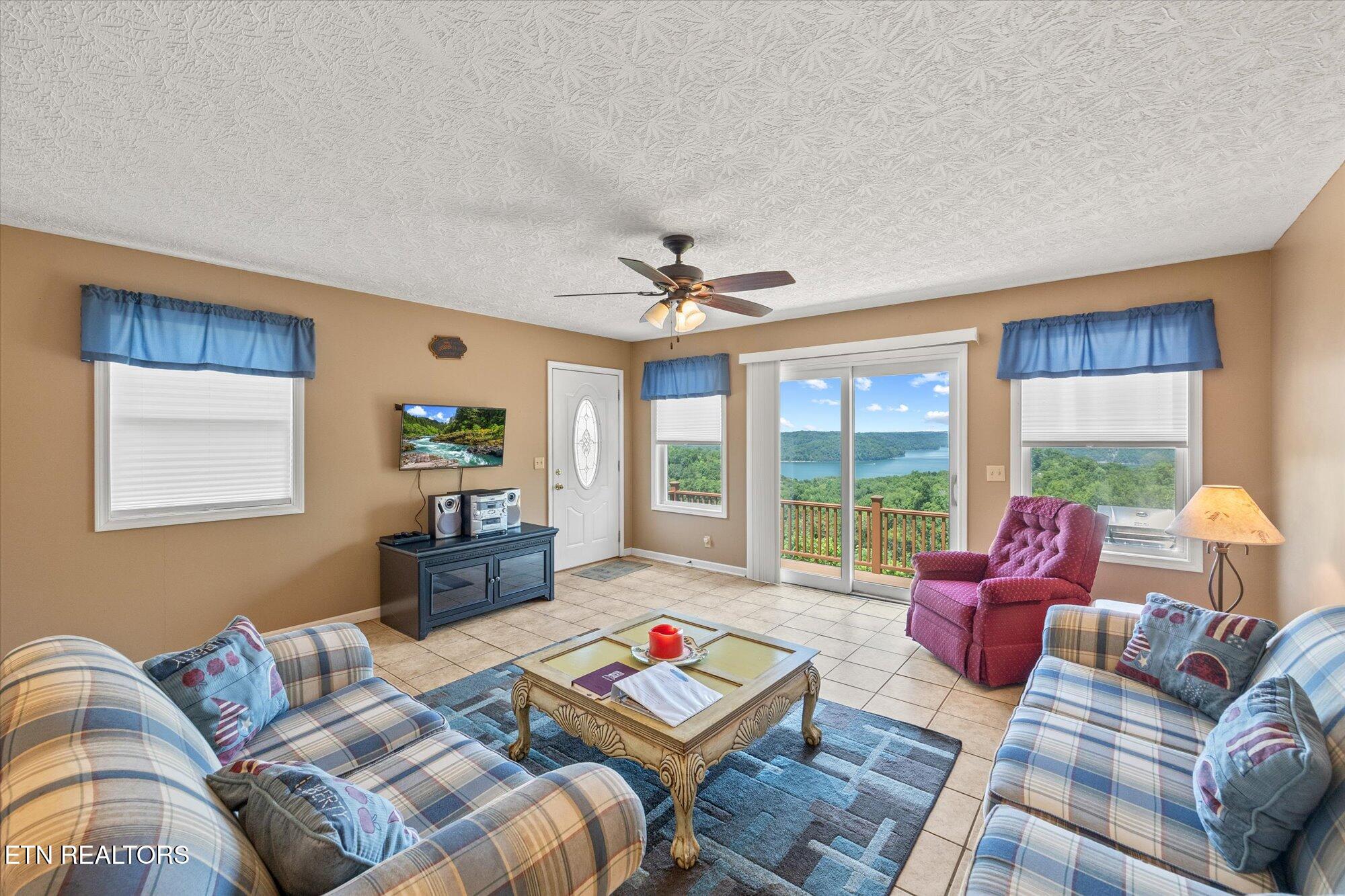 7378 Lillydale Road Byrdstown, TN 38549 - Photo 10 of 24 13-7380 Lillydale Rd, Byrdstown_2919