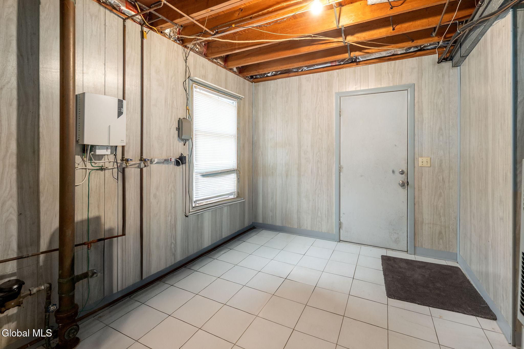 77 Bridle Path Colonie, NY 12205 - Photo 28 of 37 32