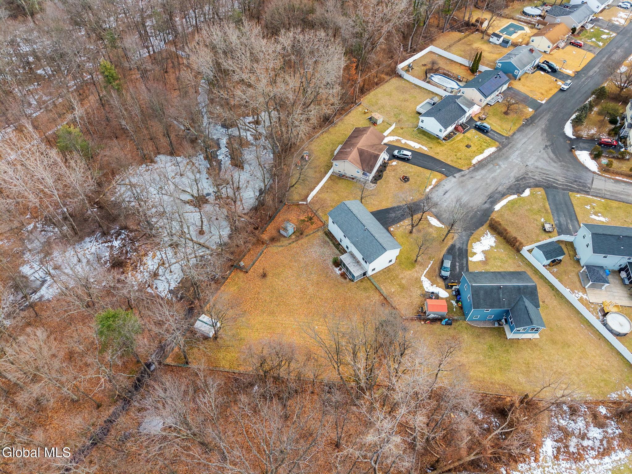 77 Bridle Path Colonie, NY 12205 - Photo 3 of 37 3