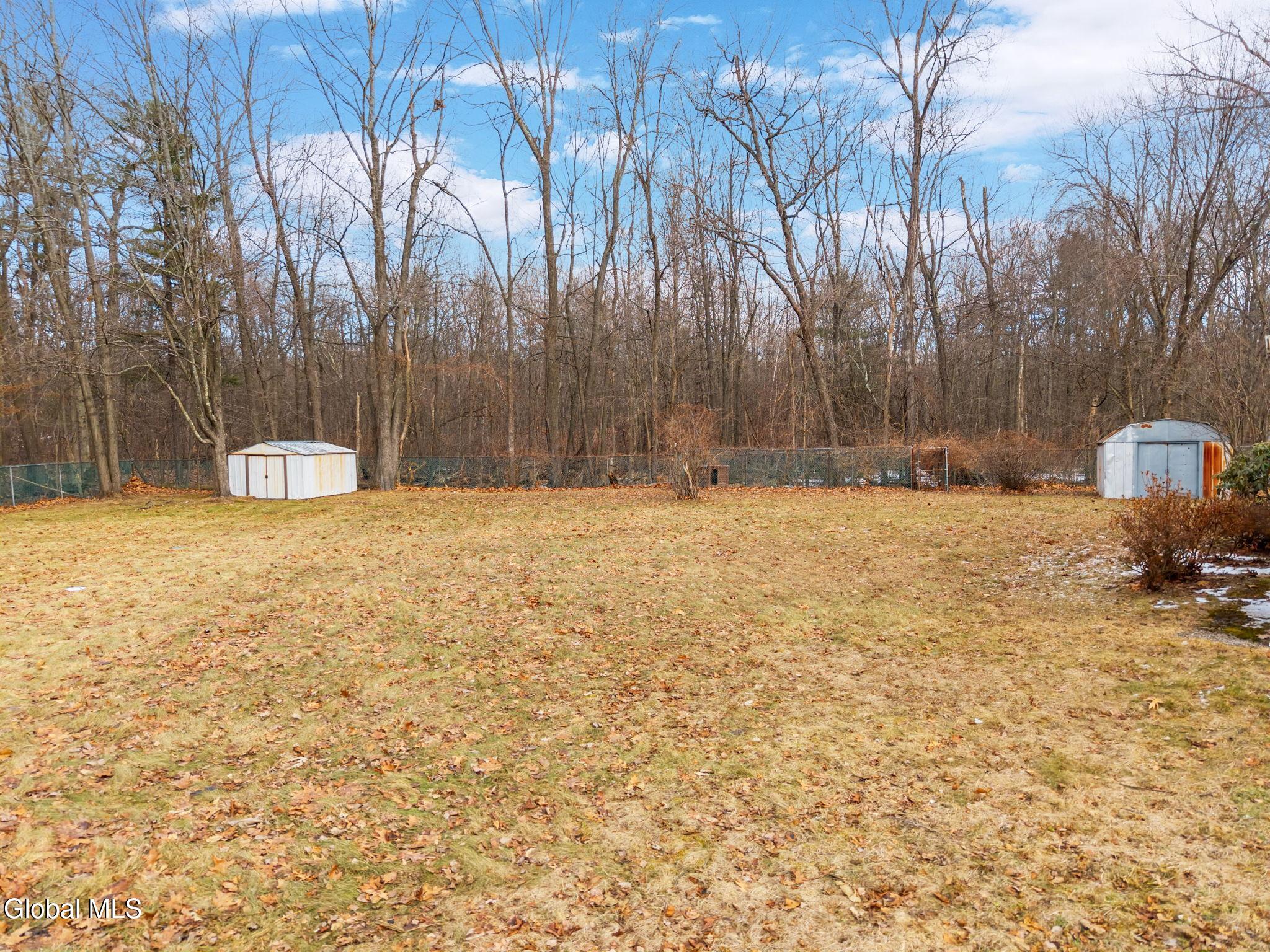 77 Bridle Path Colonie, NY 12205 - Photo 34 of 37 10