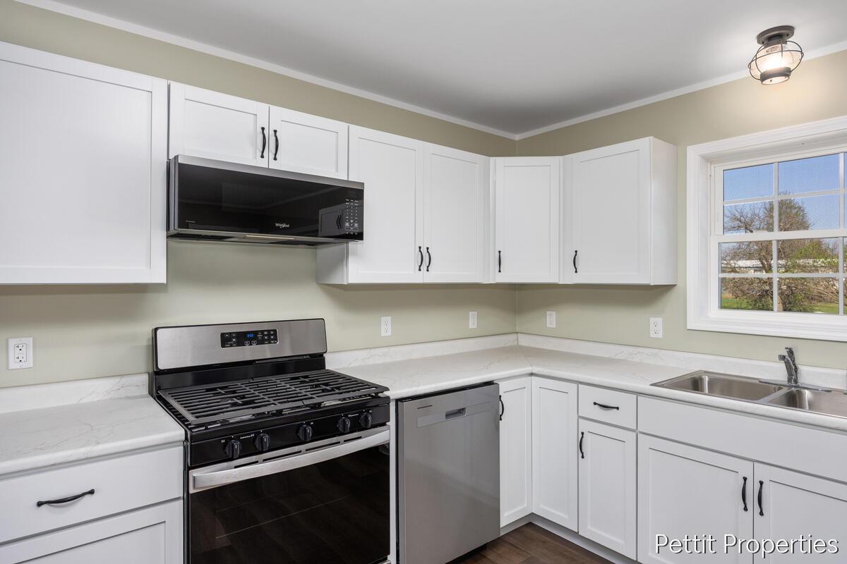 6937 Townhall Road Sheridan, MI 48884 - Photo 11 of 26 https___photoreal.io_wp-content_photorea