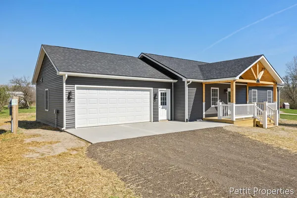 $295,000 | 6937 Townhall Road, Sheridan, MI 48884